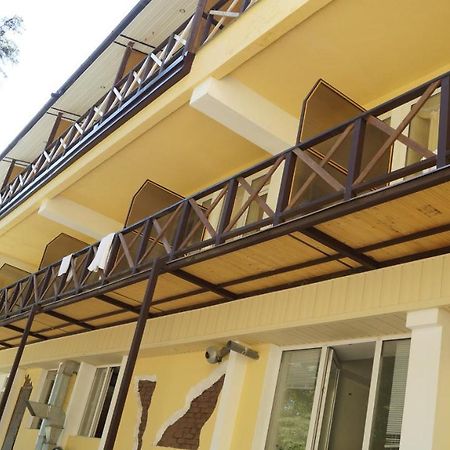 Pitsunda Hotel Exterior foto