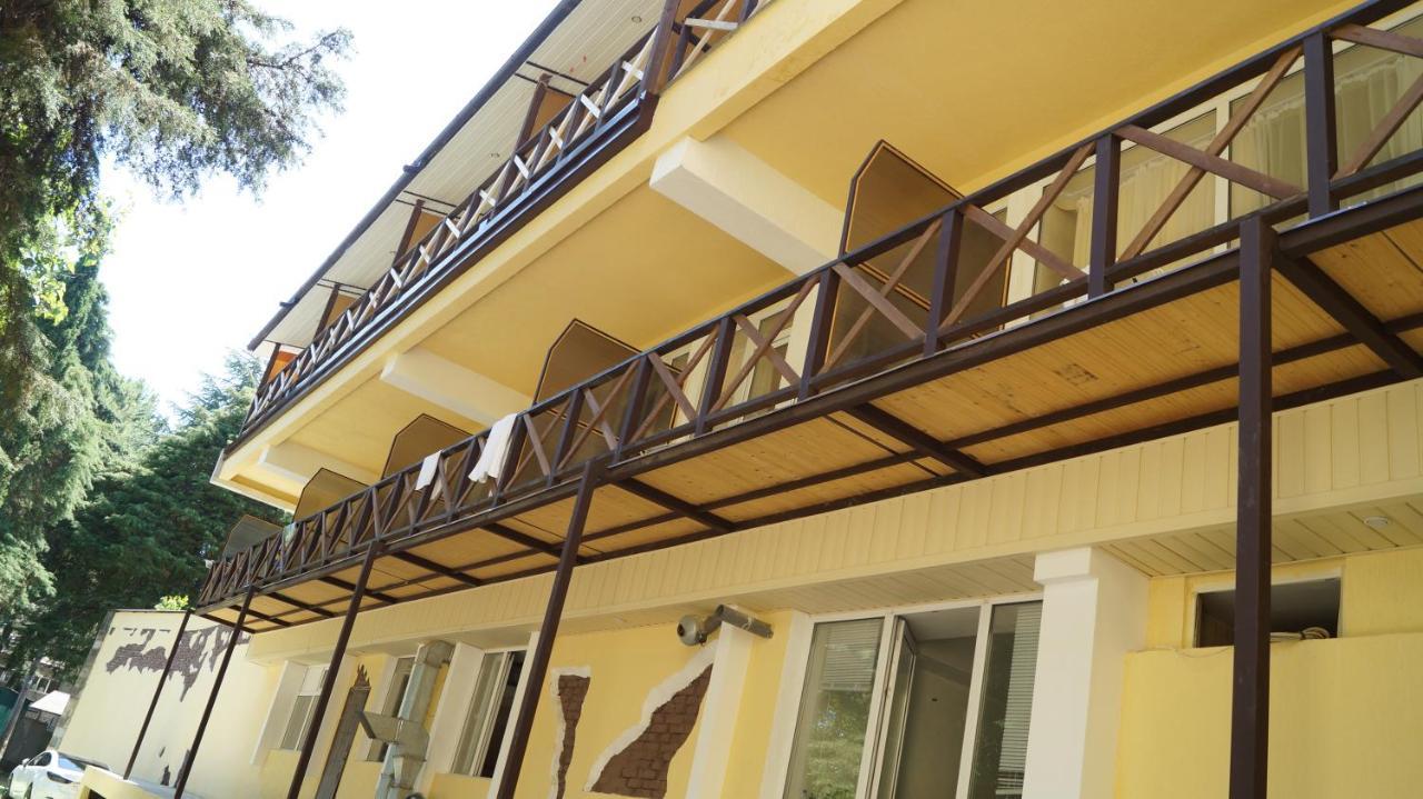 Pitsunda Hotel Exterior foto