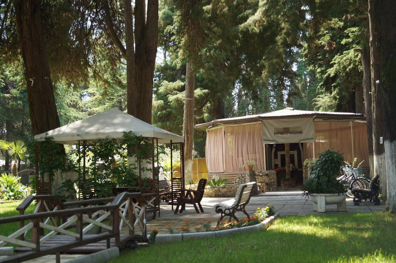 Pitsunda Hotel Exterior foto
