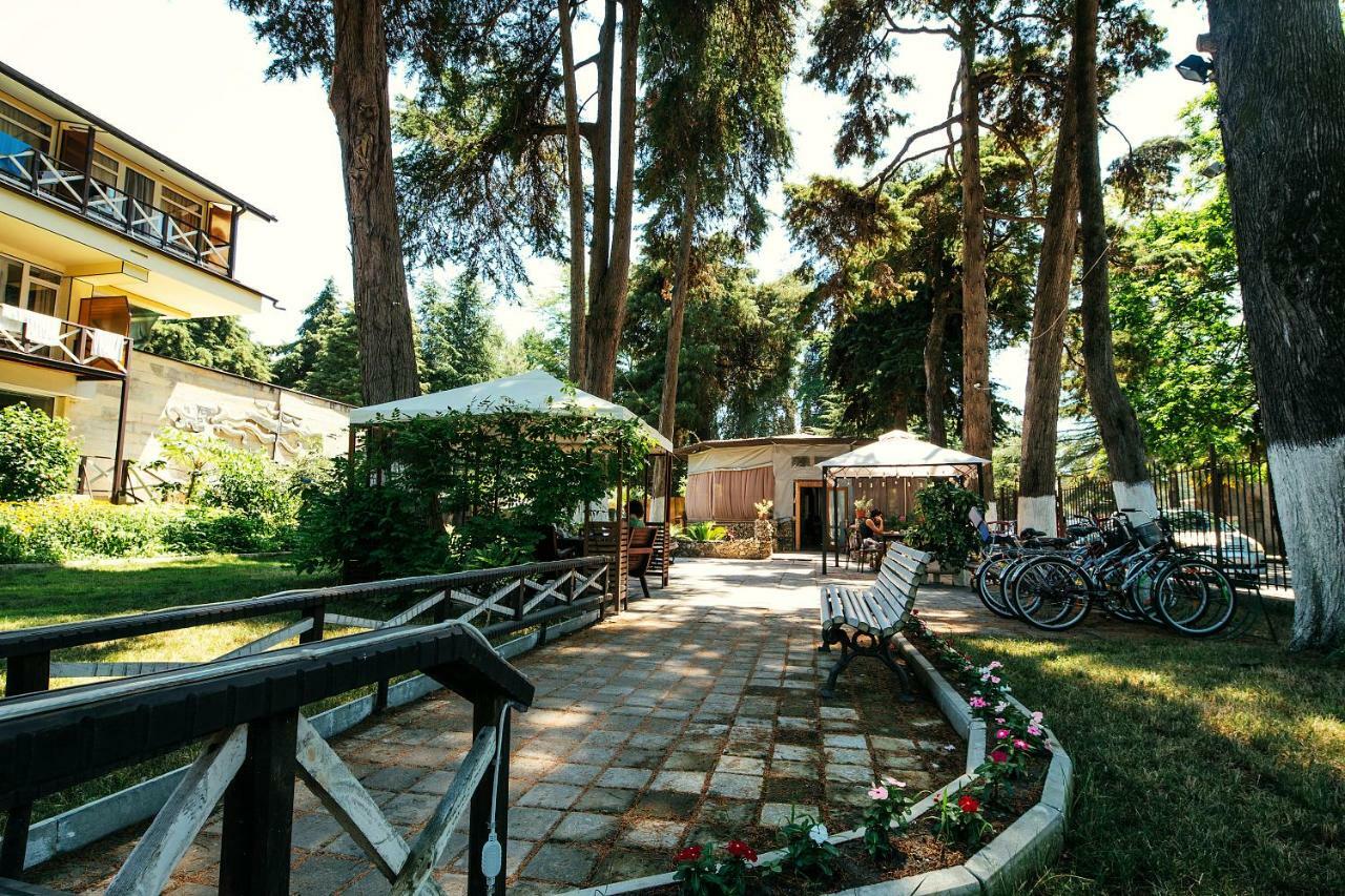 Pitsunda Hotel Exterior foto