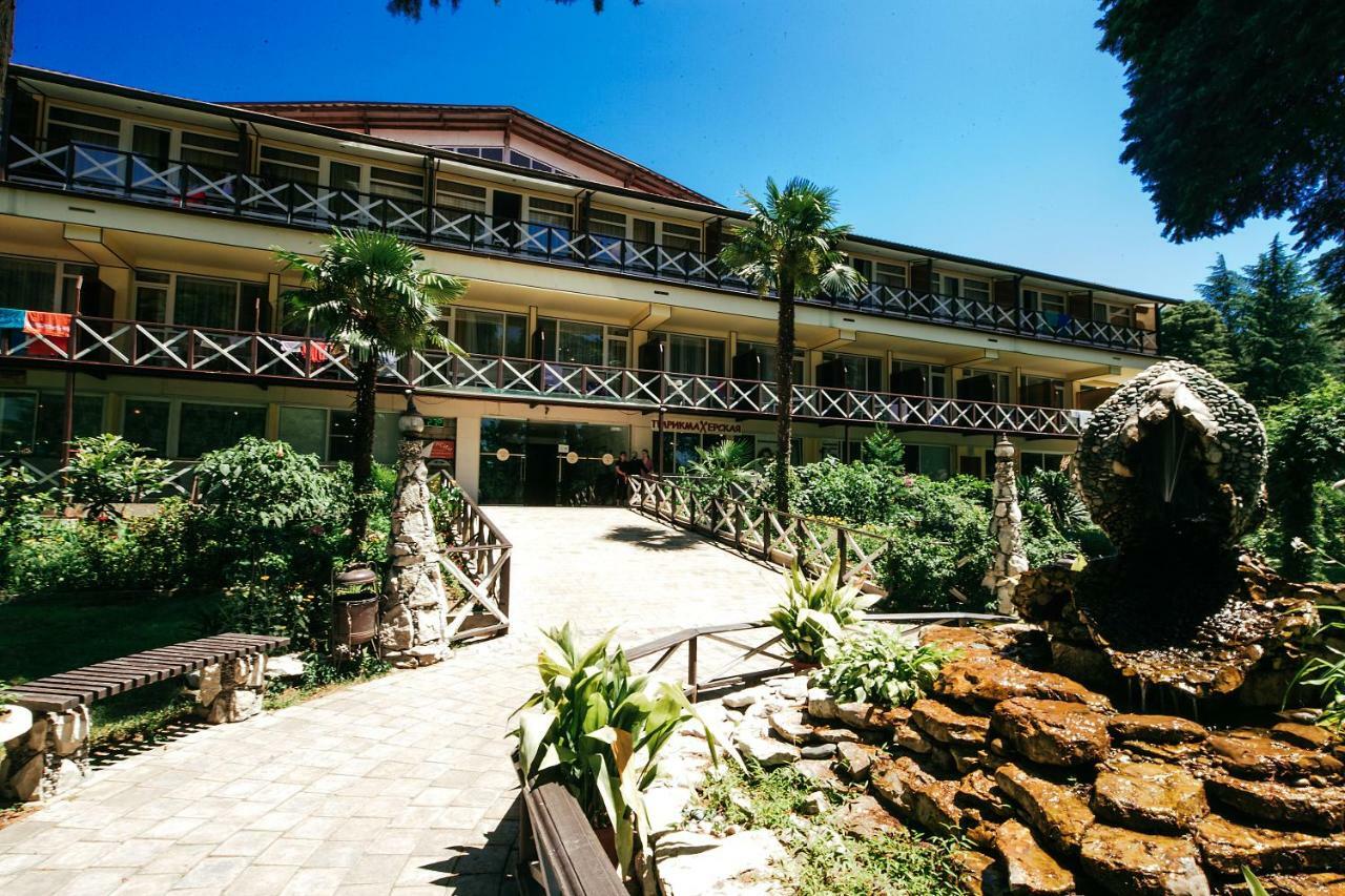 Pitsunda Hotel Exterior foto
