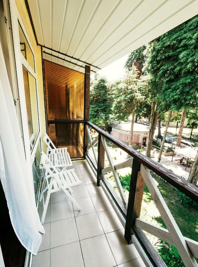Pitsunda Hotel Exterior foto
